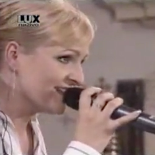     HAPPY DAY - videoklip z Jezuitského kostola v Bratislave
